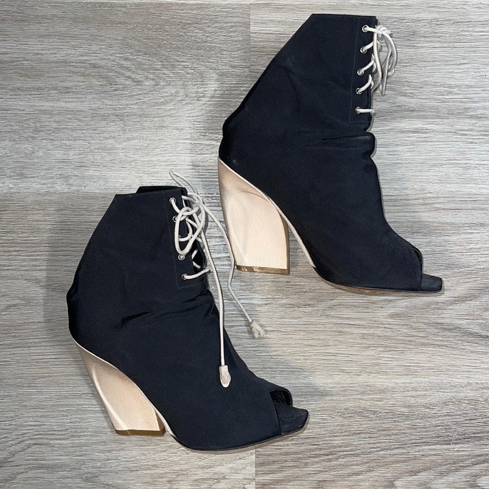 CHRISTIAN DIOR BOOTIES